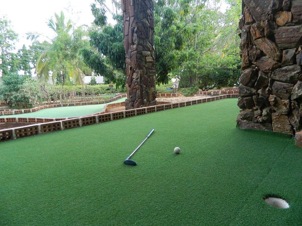 Fantasy Golf Resort Devanahalli Exterior photo